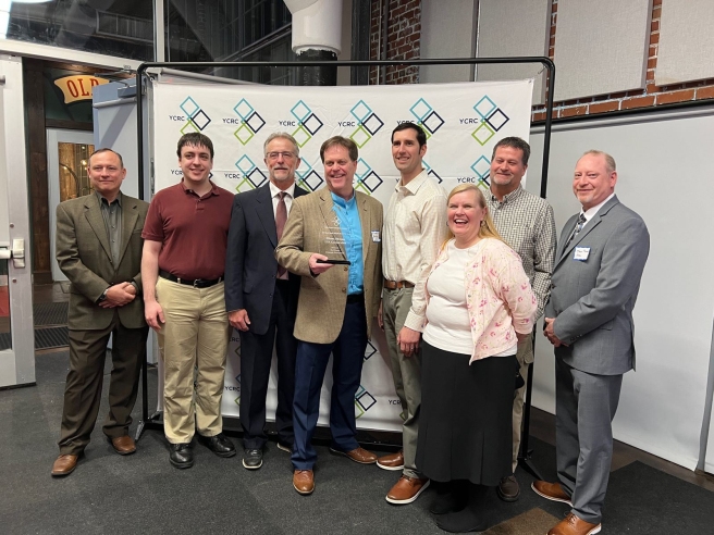 Elkem York Receives the York County Manufacturer of the Year Award