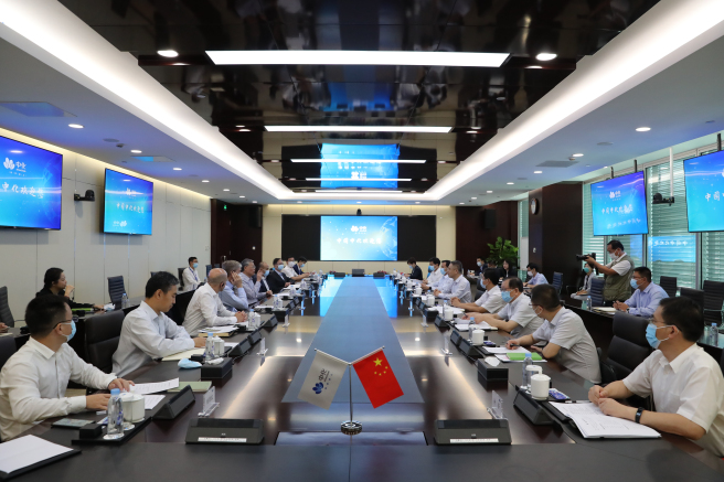 李凡榮會見中國農業銀行董事長谷澍　