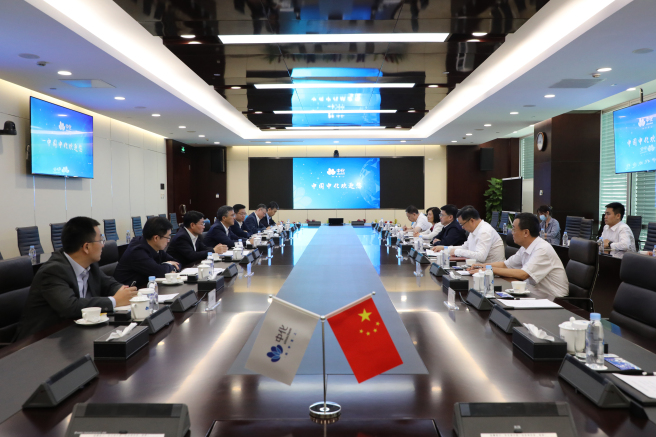 焦健會見海南省副省長陳懷宇